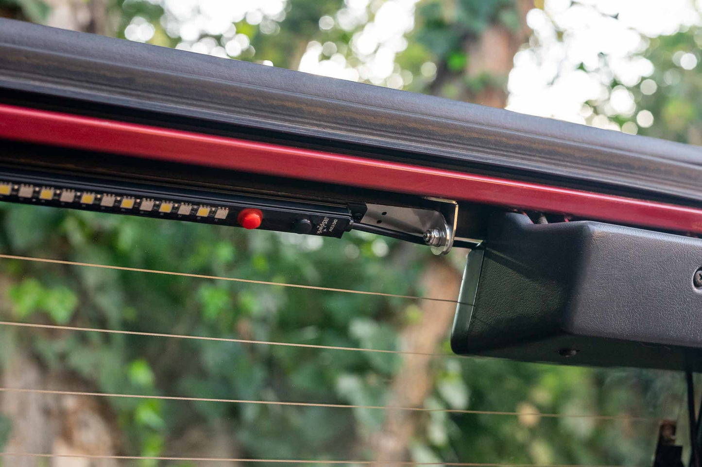 Nissan Y60 GQ Patrol LED Cargo Light/Bracket